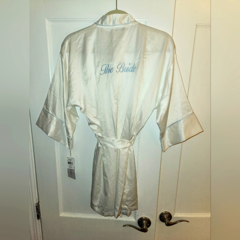 NWT Bridal Robe - Nordstrom In Bloom By Jonquil (X-Small)